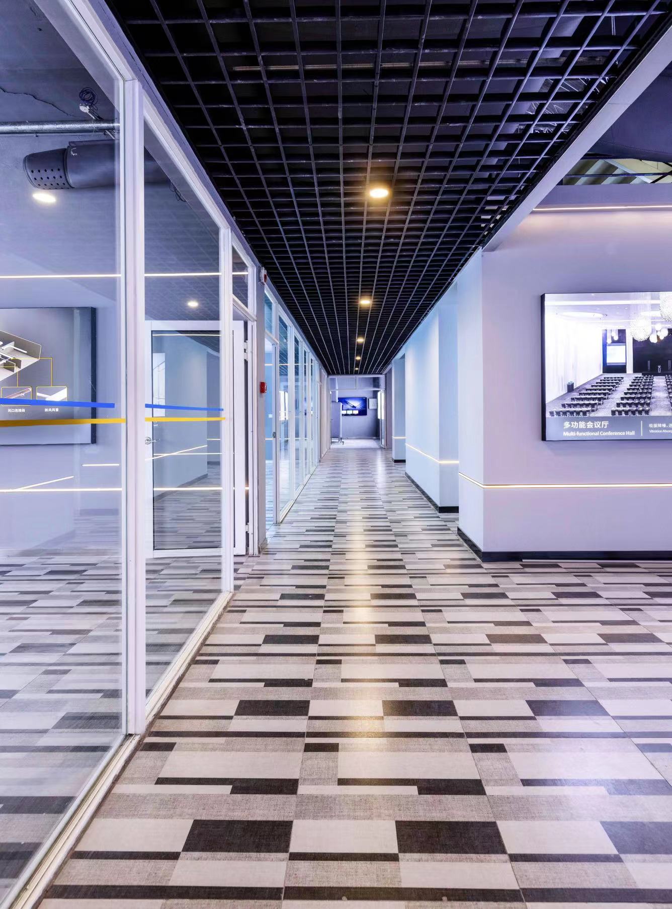 【案例賞析】簡到極致，自帶高級感的展廳設計！(圖3)